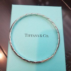 Tiffany & Co. Knife Edge Twisted Cable Bangle